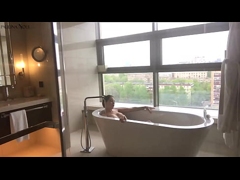❤️ Möhtəşəm babe Ehtirasla hamamda öz pişiyini çəkdi Porn video bizdə ❌❤